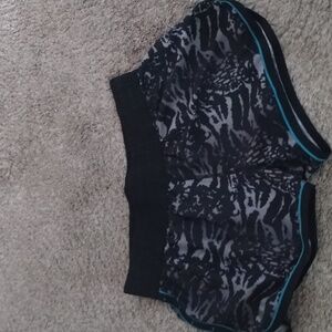 Under Armour Black and Gray Patterned Women's Shorts